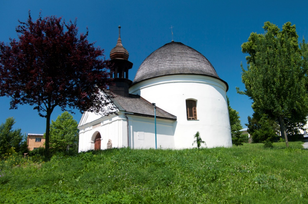 KAPLE SV. ROCHA A SV. EBESTINA VE FULNEKU