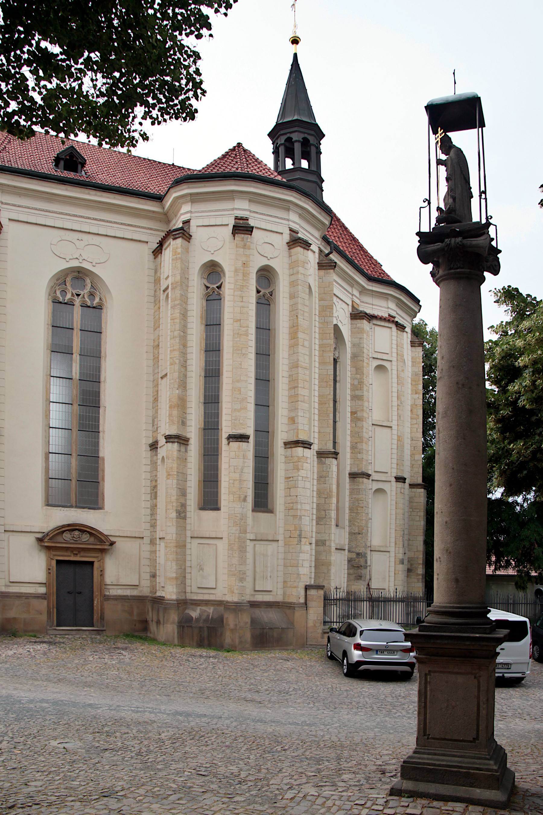 STRAHOVSKÝ KLÁŠTER – PRAHA HRADČANY