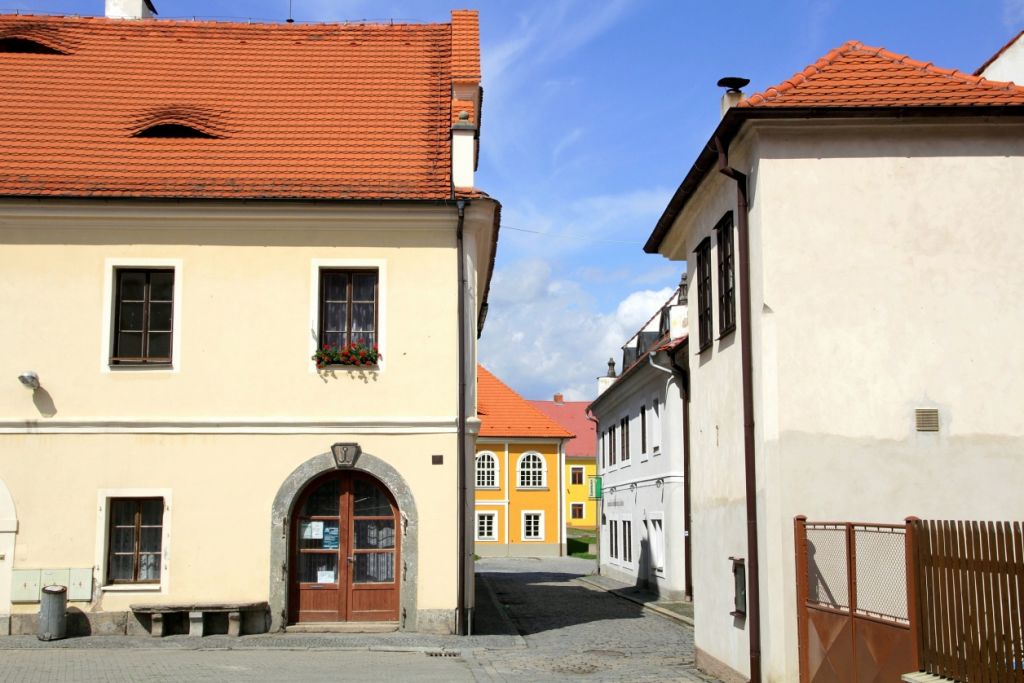 IDOVSK GHETTO A SYNAGOGA - BEZNICE