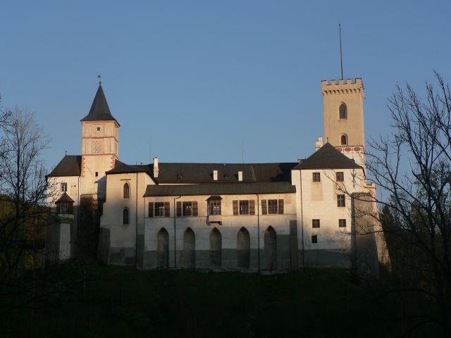 Severn strana hradu