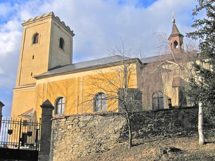 KOSTEL NANEBEVZETÍ PANNY MARIE V JERLOCHOVICÍCH